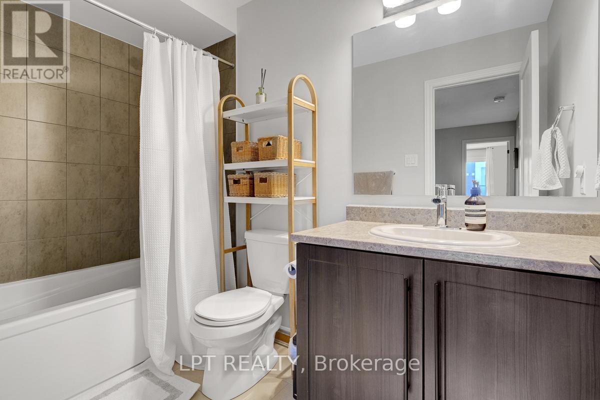 2 Bed, 3 Bath House for Rent in Ottawa – 815 KINIW PRIVATE, Ottawa – MLS# X13593786 - Image 40