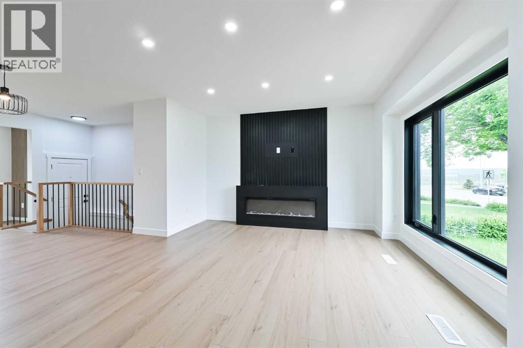 4940 45 Street SW - 6