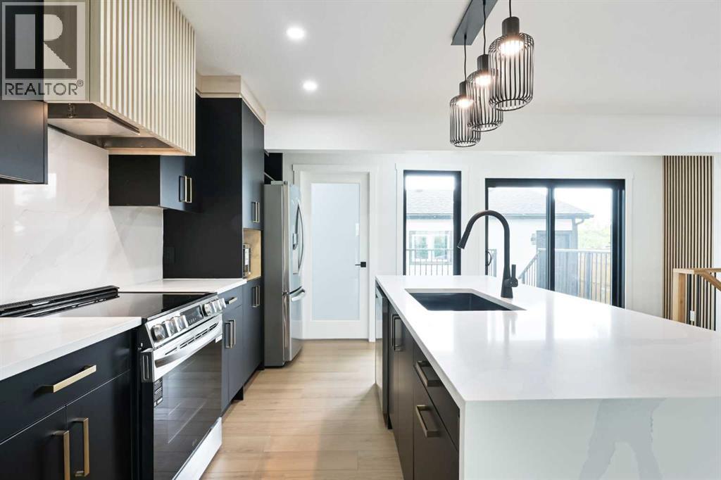 4940 45 Street SW - 11