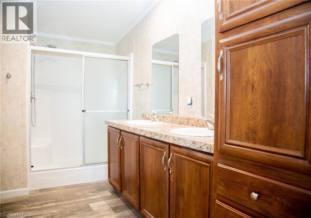 26 HICKORY Hollow - 29