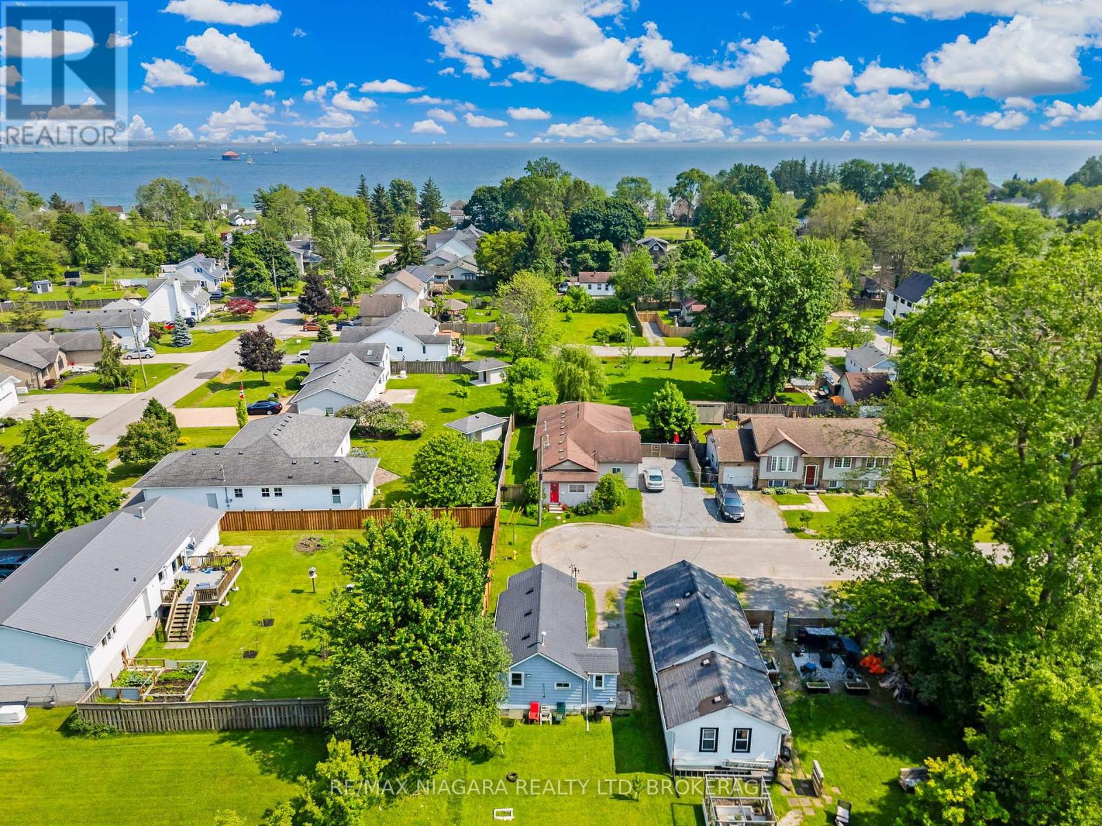 40 LONGTENT AVENUE - 23