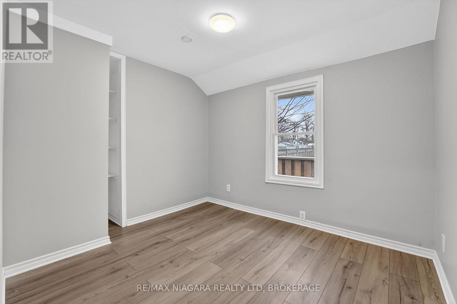 40 LONGTENT AVENUE - 7