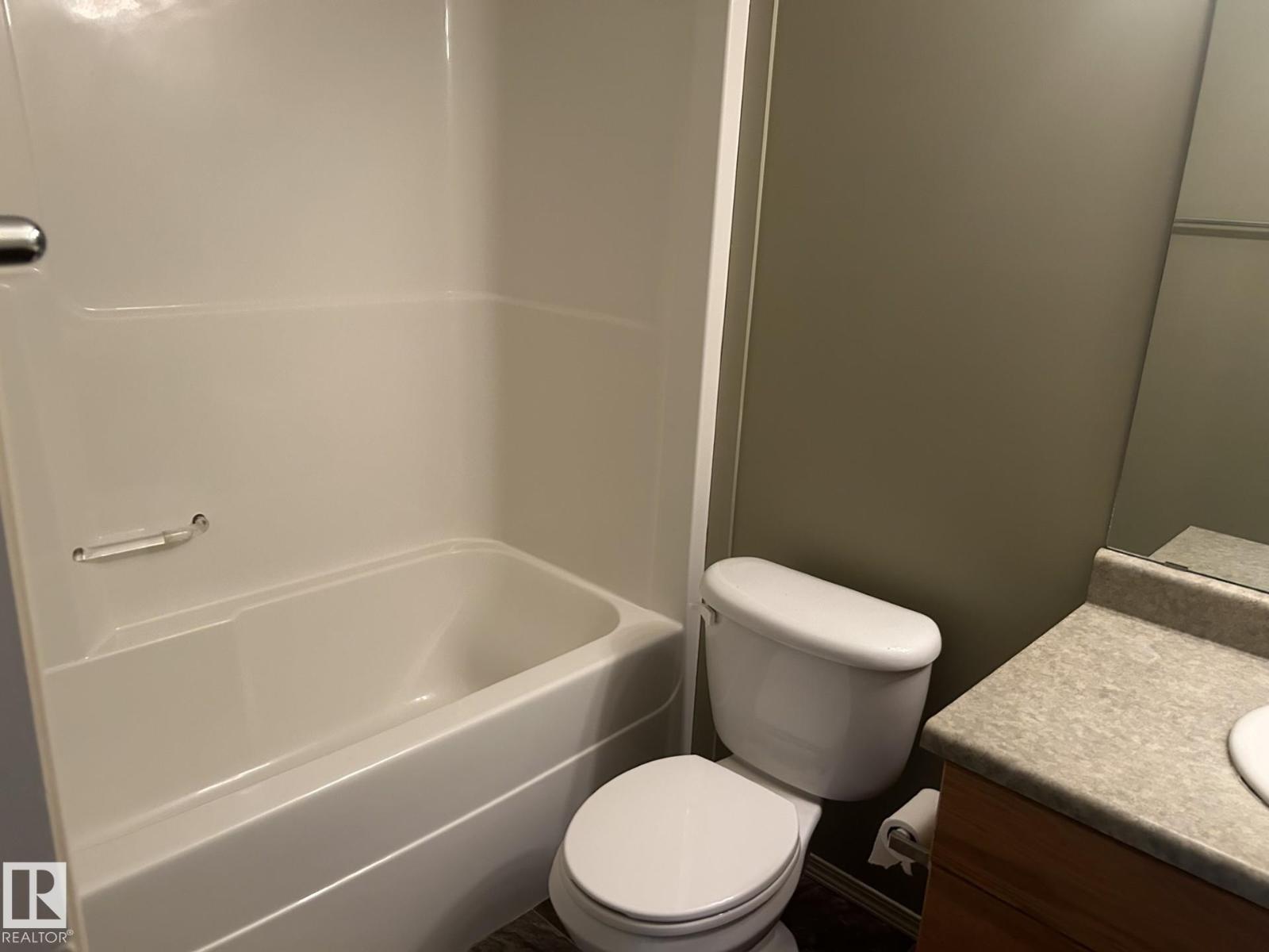 #112 4350 23 ST NW - 7