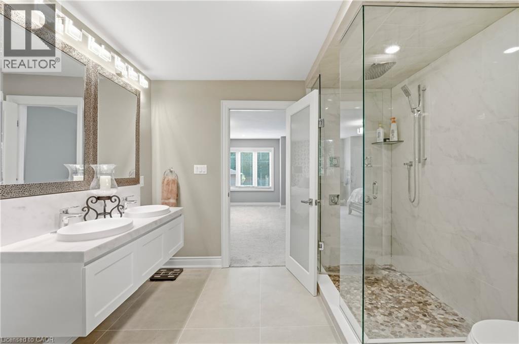 332 WOODWORTH Drive W - 23