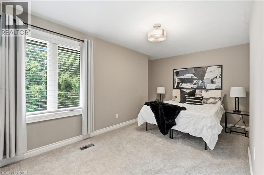 332 WOODWORTH Drive W - 24