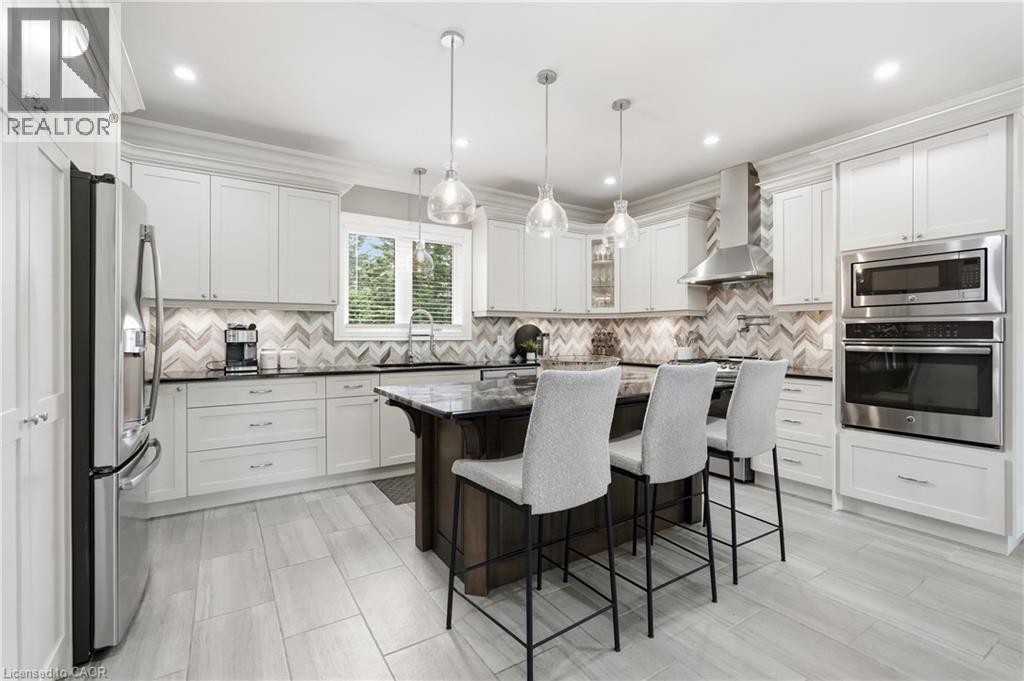 332 WOODWORTH Drive W - 11