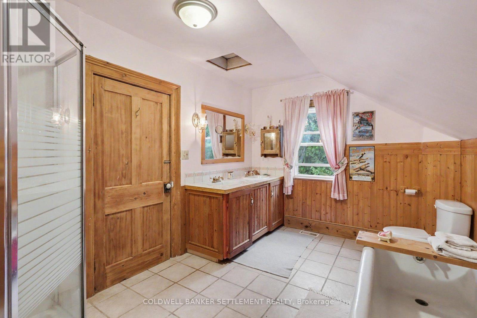 3092 DRUMMOND CON 8A ROAD - 21