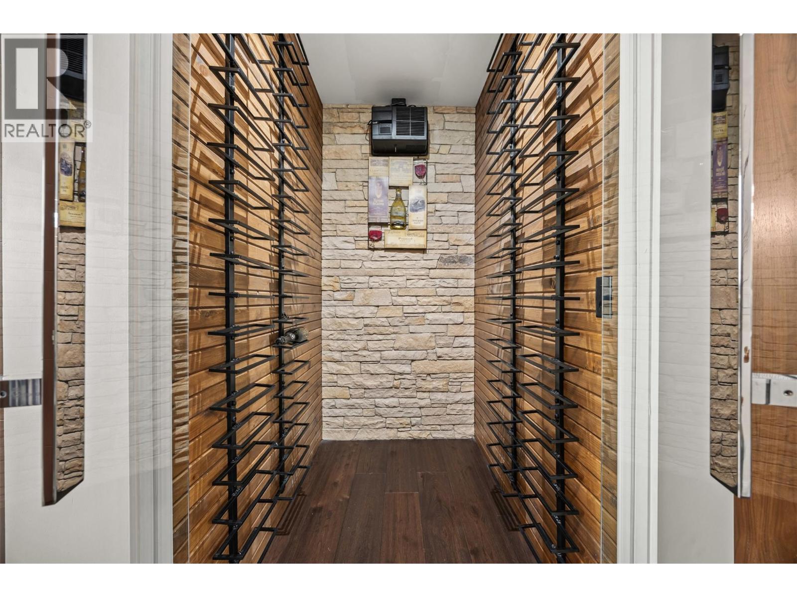 1443 Vineyard Drive - 35