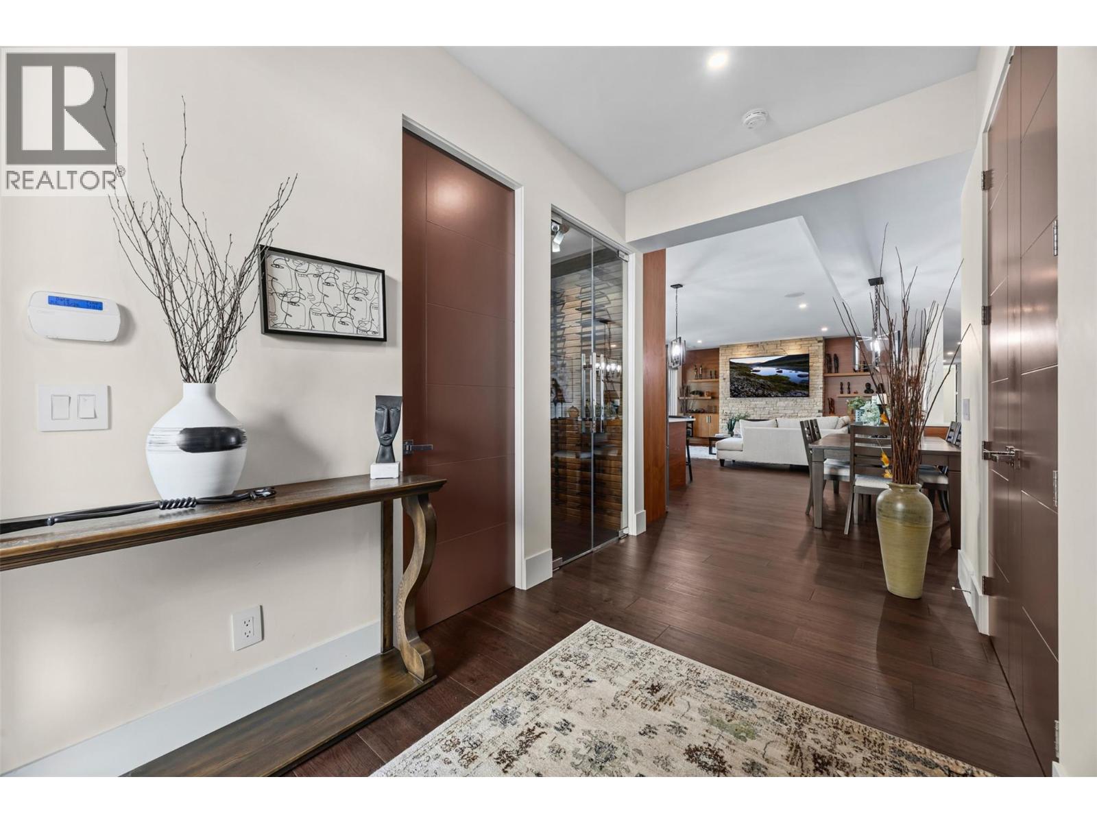 1443 Vineyard Drive - 34