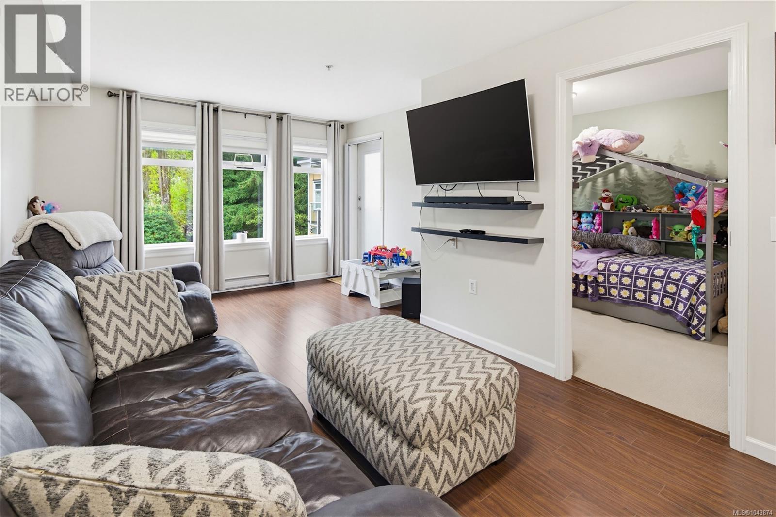#205 663 Goldstream Ave - 7