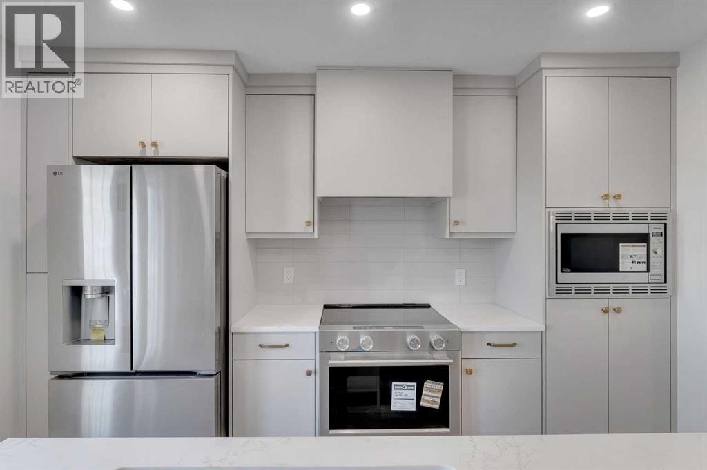 8059 Huntington Street NE - 10