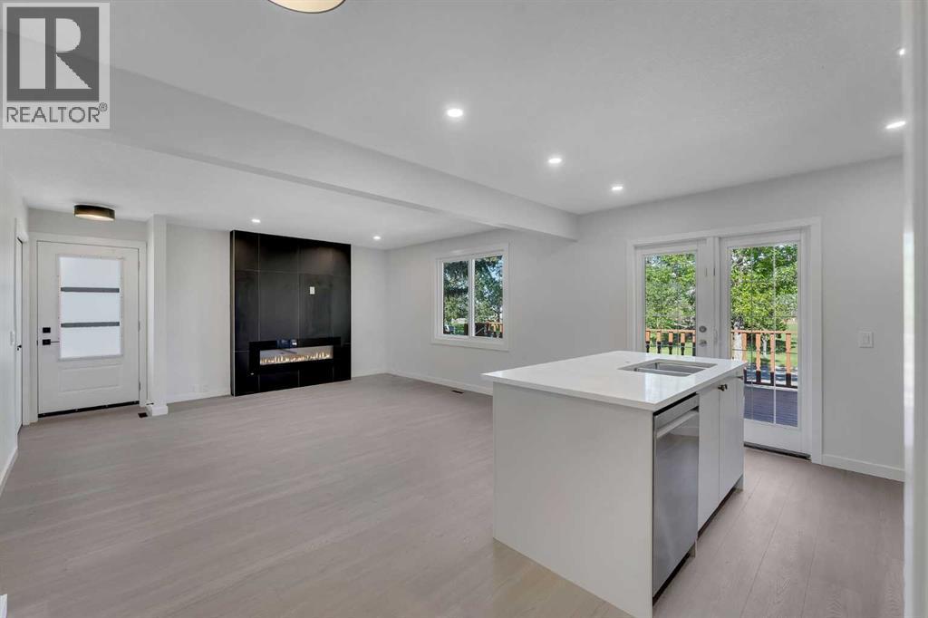 8059 Huntington Street NE - 14