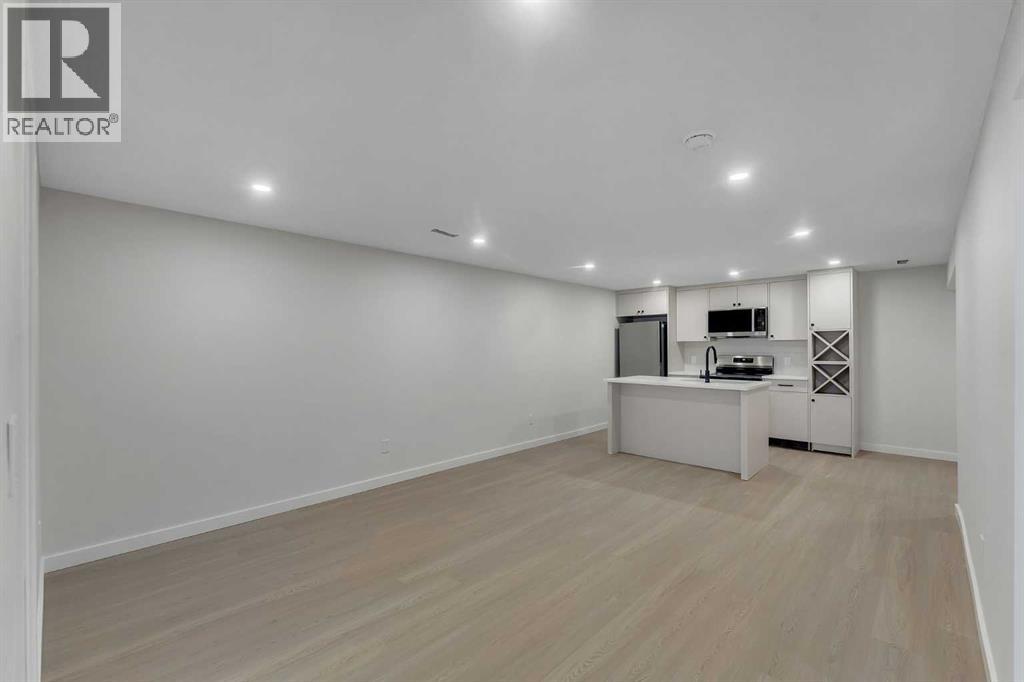 8059 Huntington Street NE - 27