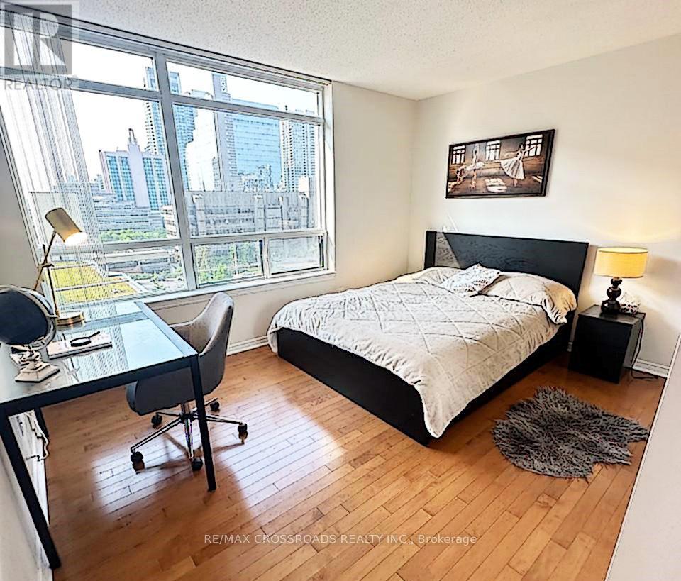 #906 155 BEECROFT ROAD - 20