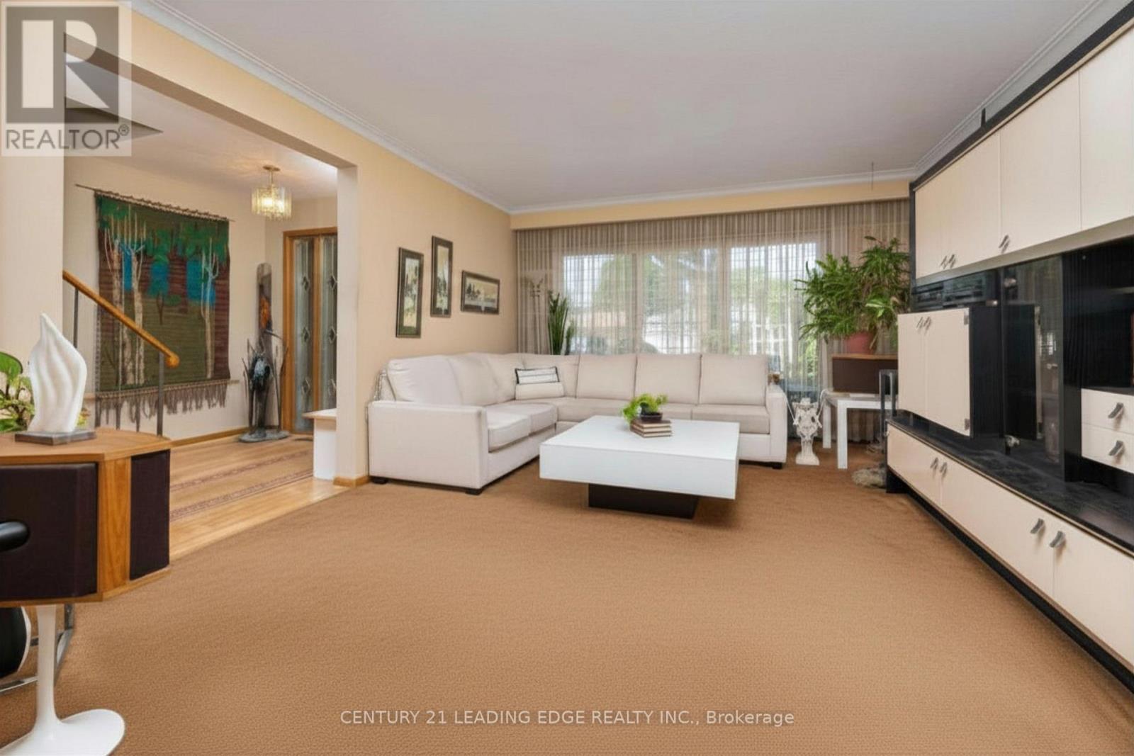 42 KAMLOOPS DRIVE - Image 7