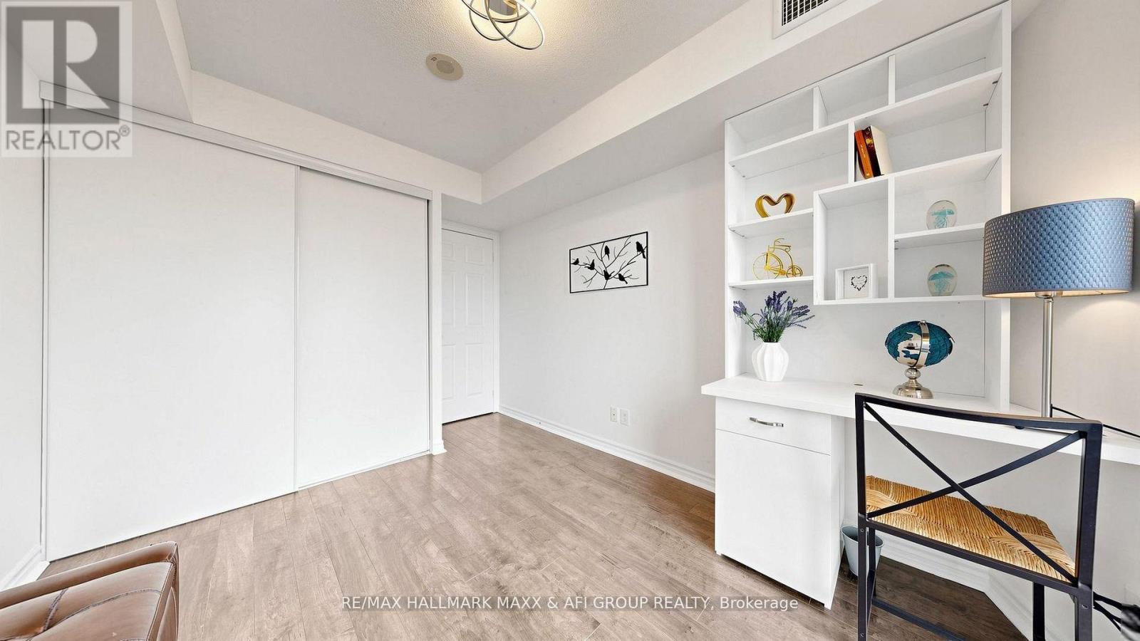 #1122 35 HOLLYWOOD AVENUE - Image 32