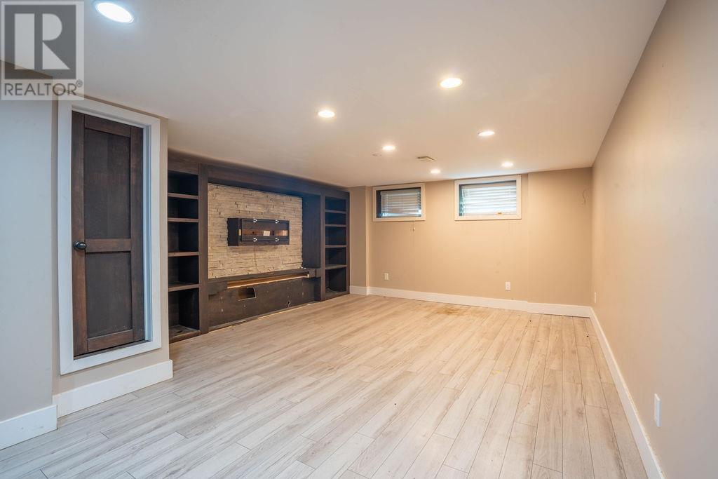 67 Hugill ST - 33