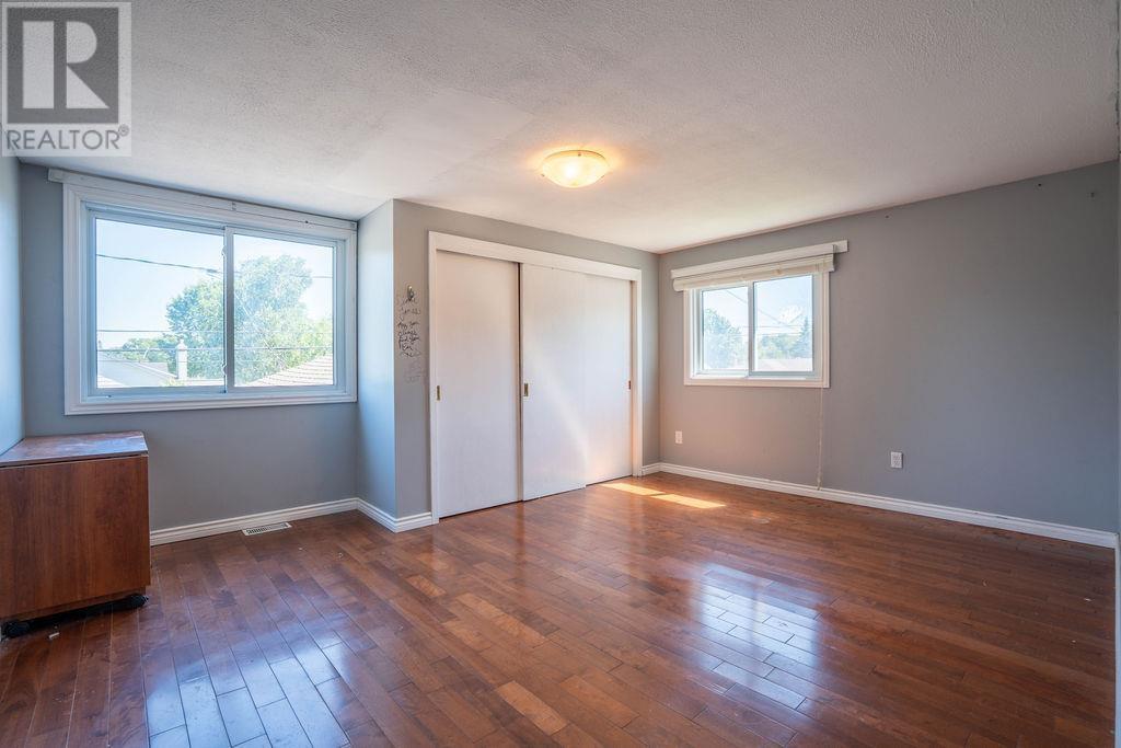 67 Hugill ST - 30