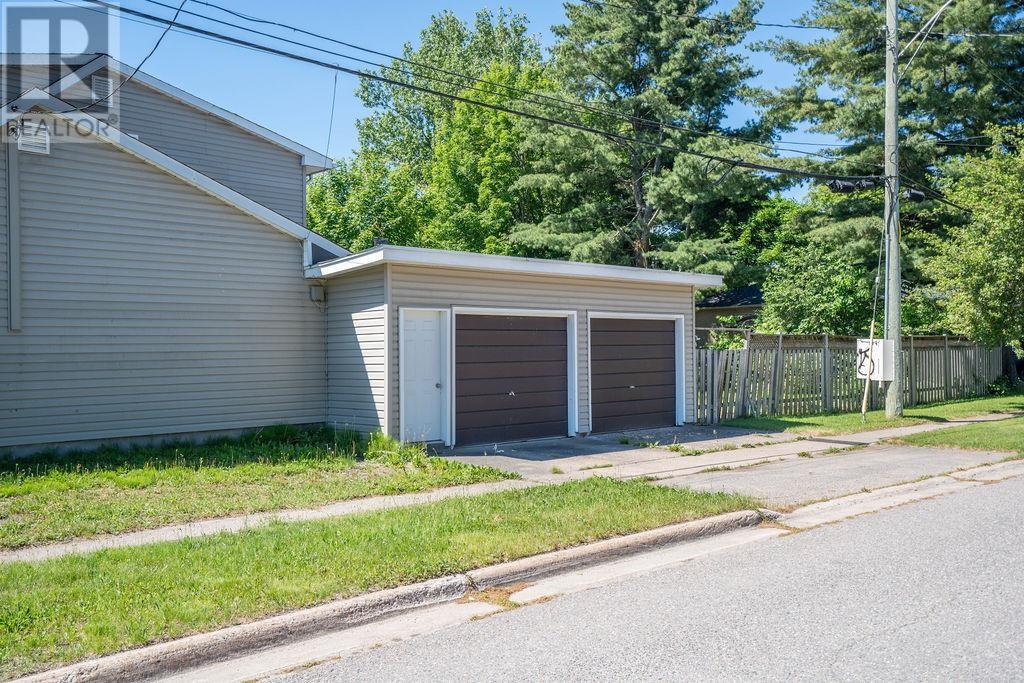 67 Hugill ST - 4