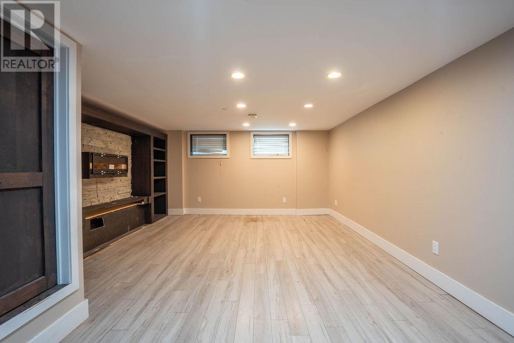 67 Hugill ST - 34