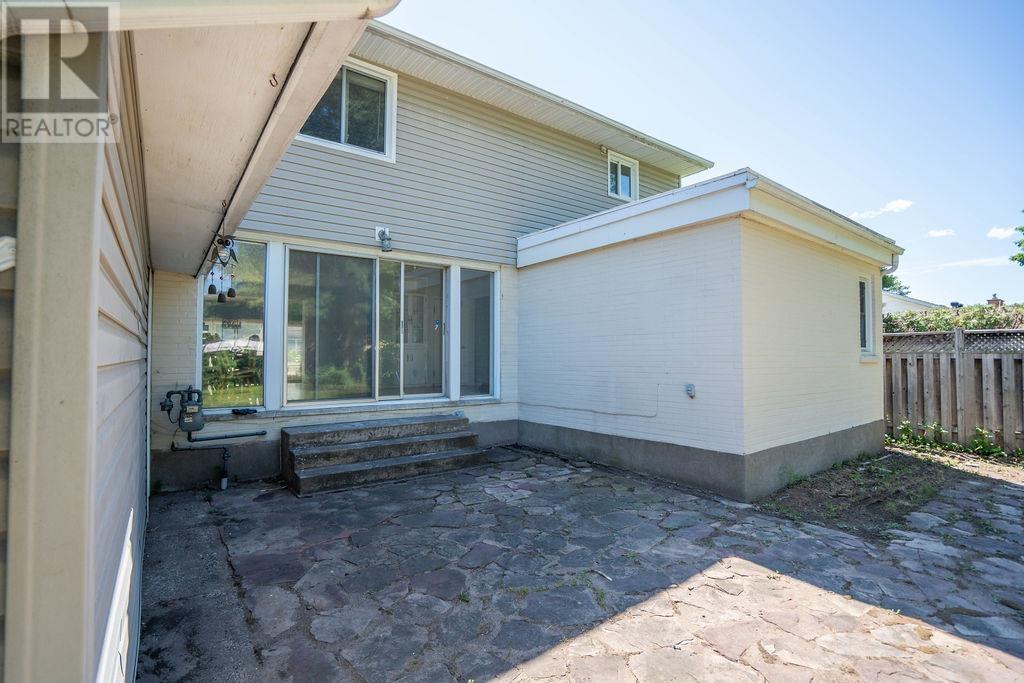 67 Hugill ST - 6