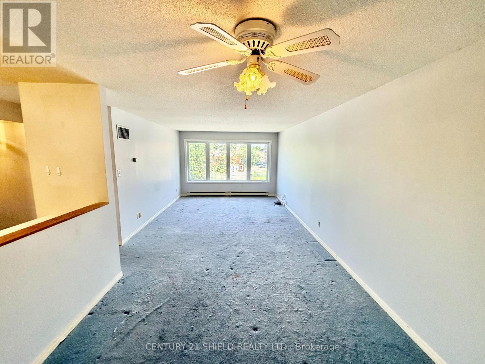 #405 121 WATER STREET W - 9
