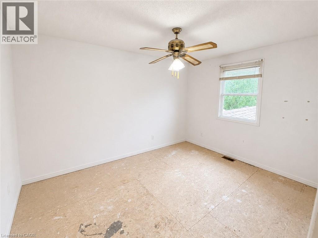 10 JEANETTE Avenue - 14