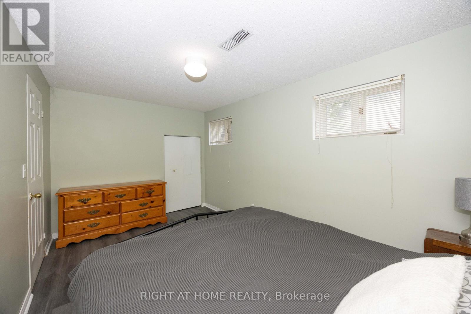 73 CASTLEBEAU STREET - Image 28