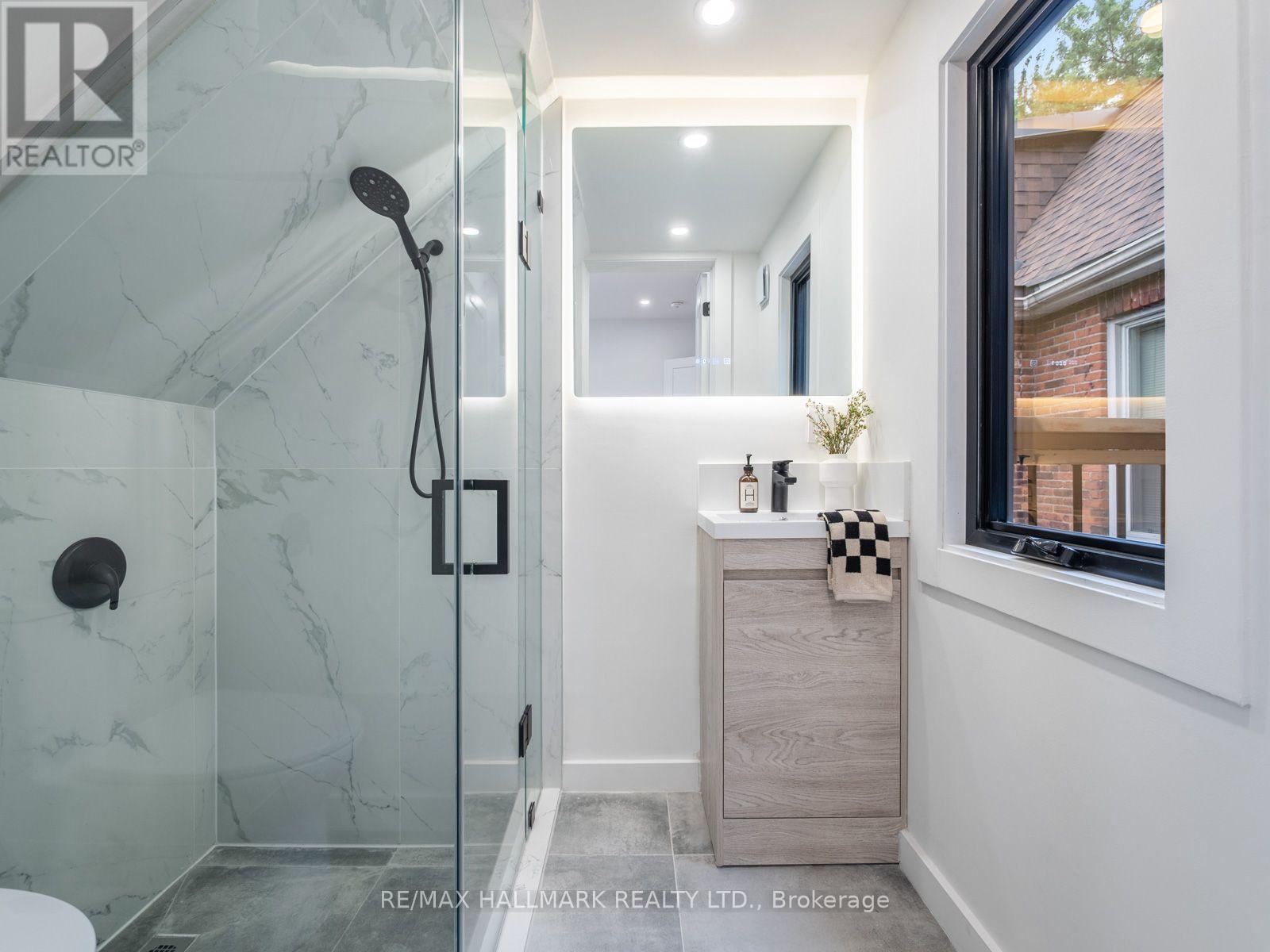 149 VICTOR AVENUE - Image 19