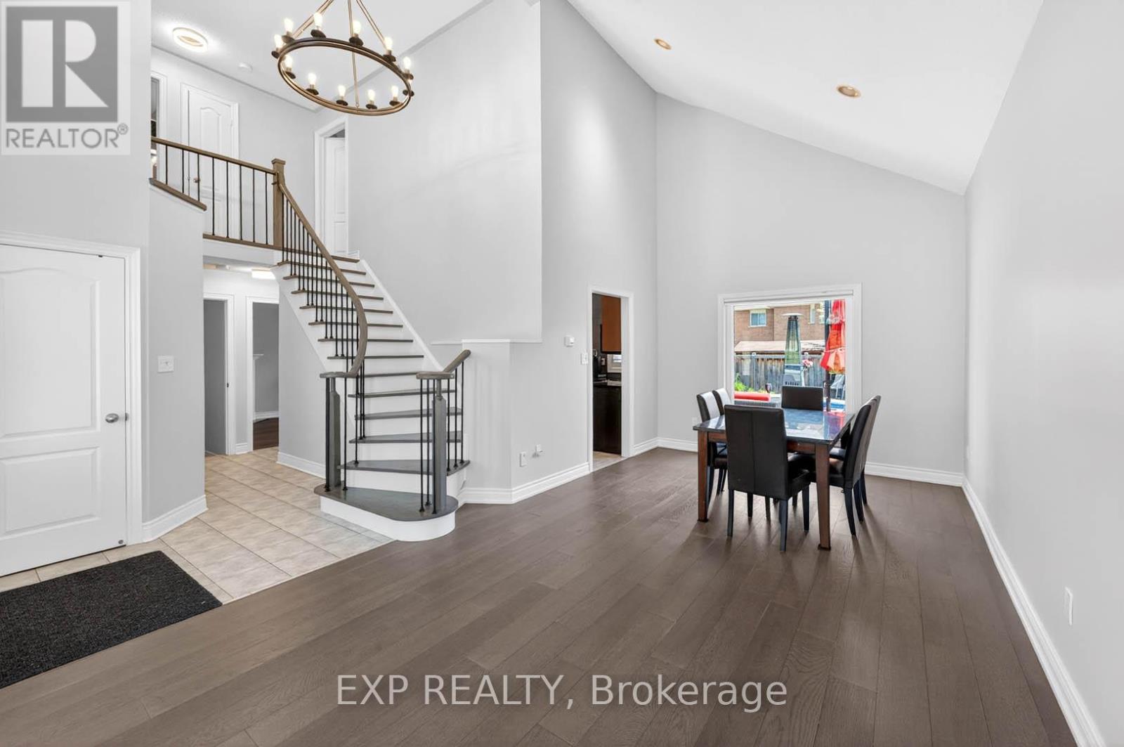 2345 SOUTHCOTT ROAD - 11