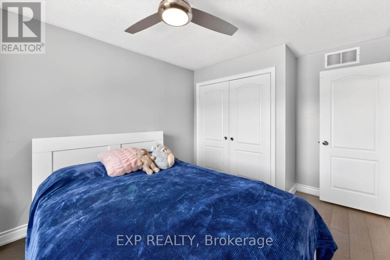 2345 SOUTHCOTT ROAD - 29