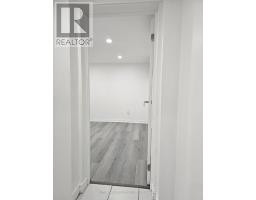 137b Chatham Avenue, Toronto, ON M4J1K8 Photo 11