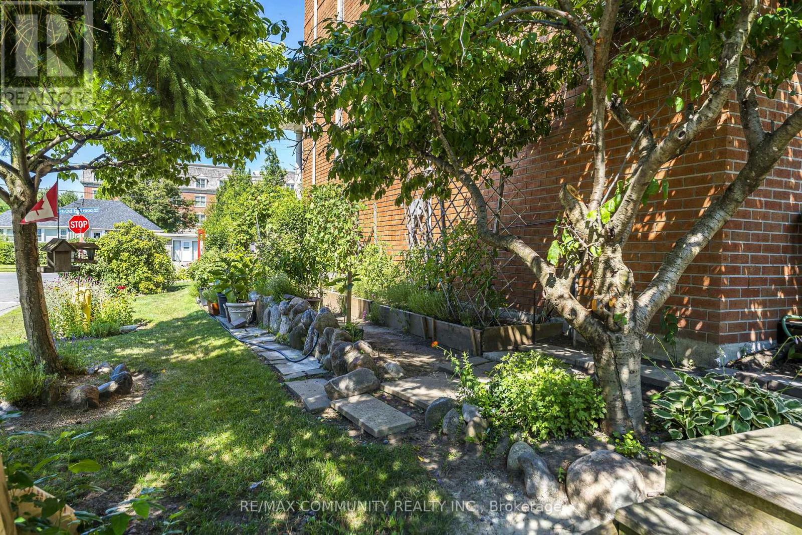 209 OLD HARWOOD AVENUE - 27