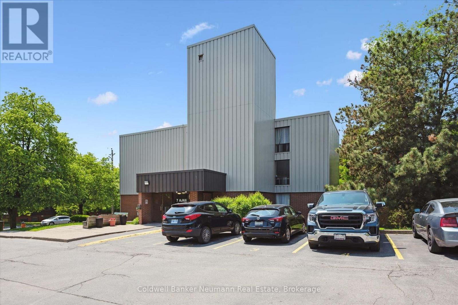#411 7 AJAX STREET - 3