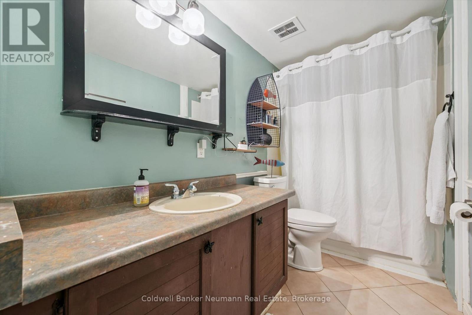 #411 7 AJAX STREET - 30