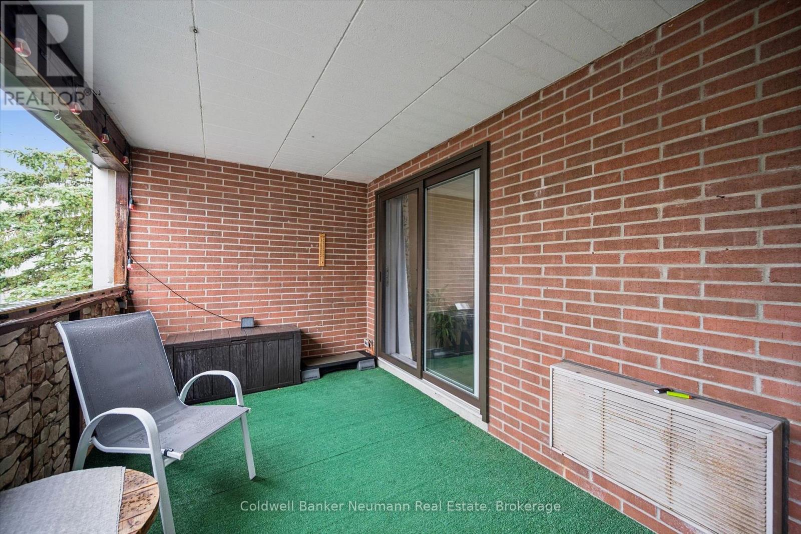 #411 7 AJAX STREET - 32