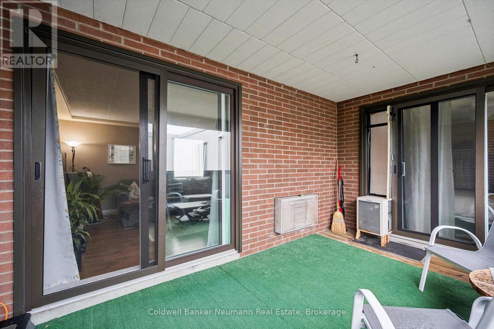 #411 7 AJAX STREET - 34