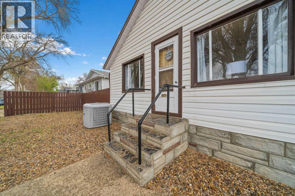 801B 2 Street SE - 3