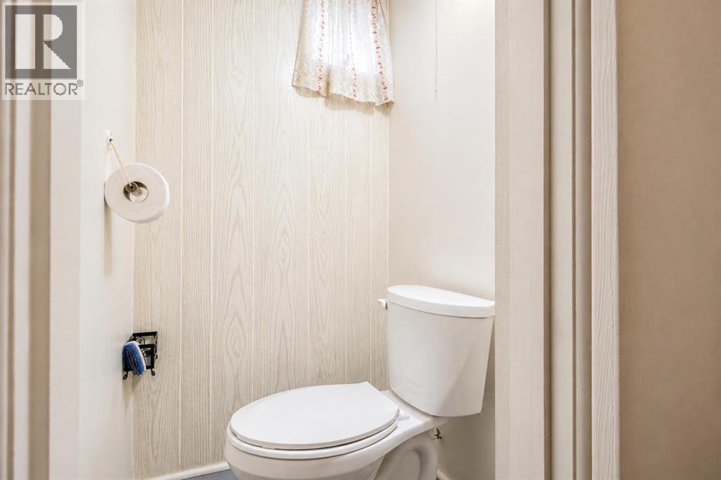801B 2 Street SE - 26