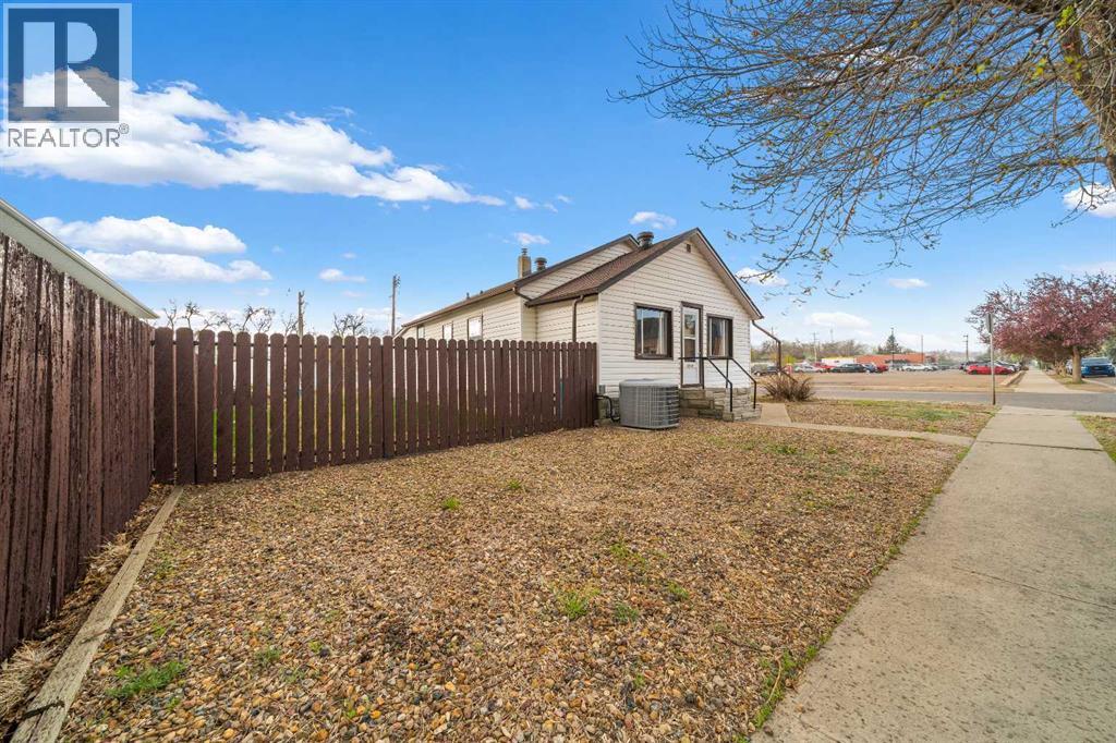 801B 2 Street SE - 1