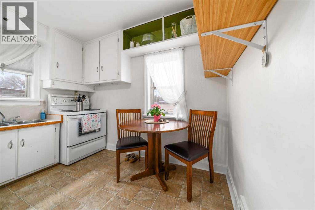 801B 2 Street SE - 18