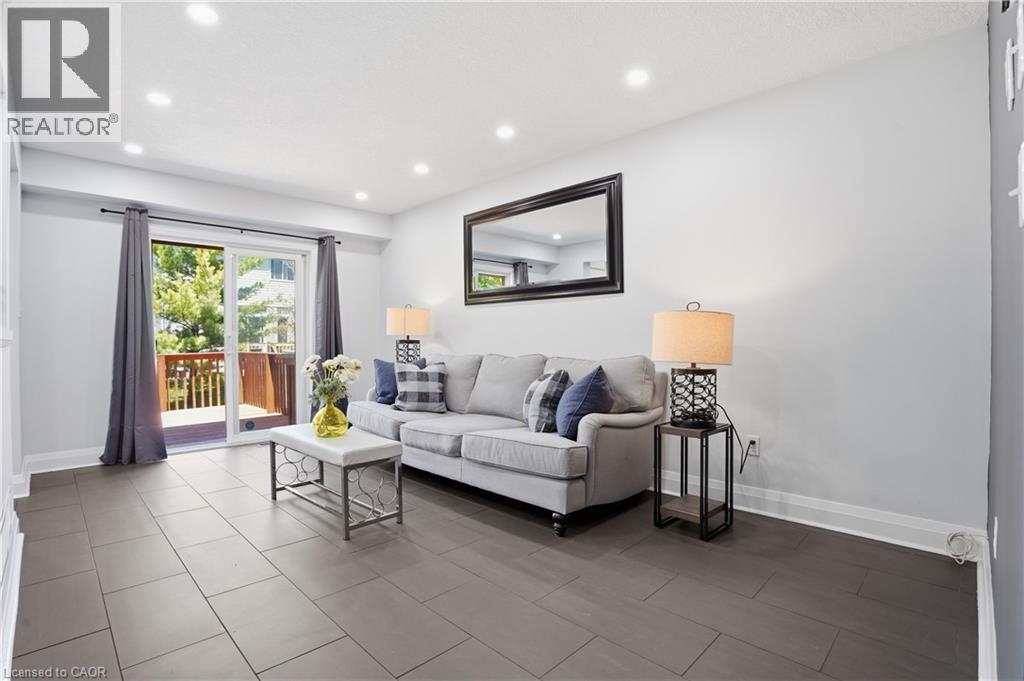 #G30 7 UPPER MERCER Street - 23