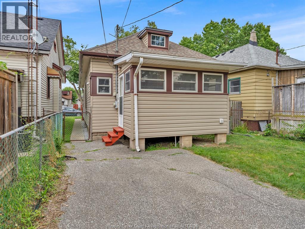489 MCKAY - 35
