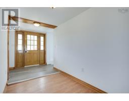 Living room - 10790 &10792 Pier Road, Kingsport, NS B0P1H0 Photo 8