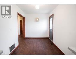 4pc Bathroom - 120 Henry Street, Brantford, ON N3S5C7 Photo 8