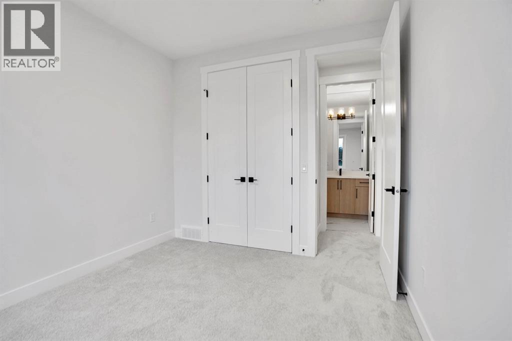 8528 47 Avenue NW - 37