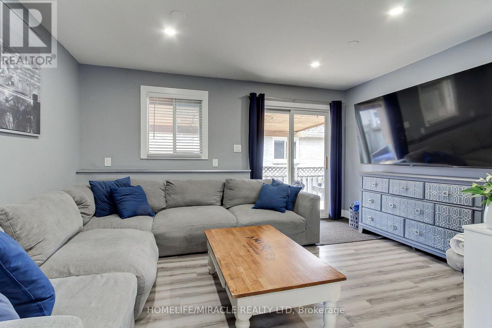 30 NORTHGATE DRIVE - 18