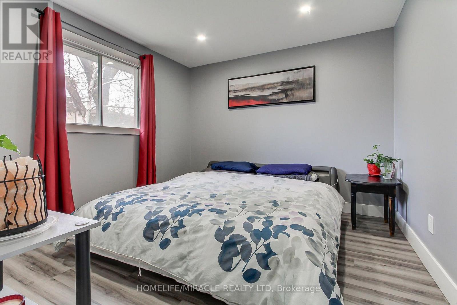 30 NORTHGATE DRIVE - 25
