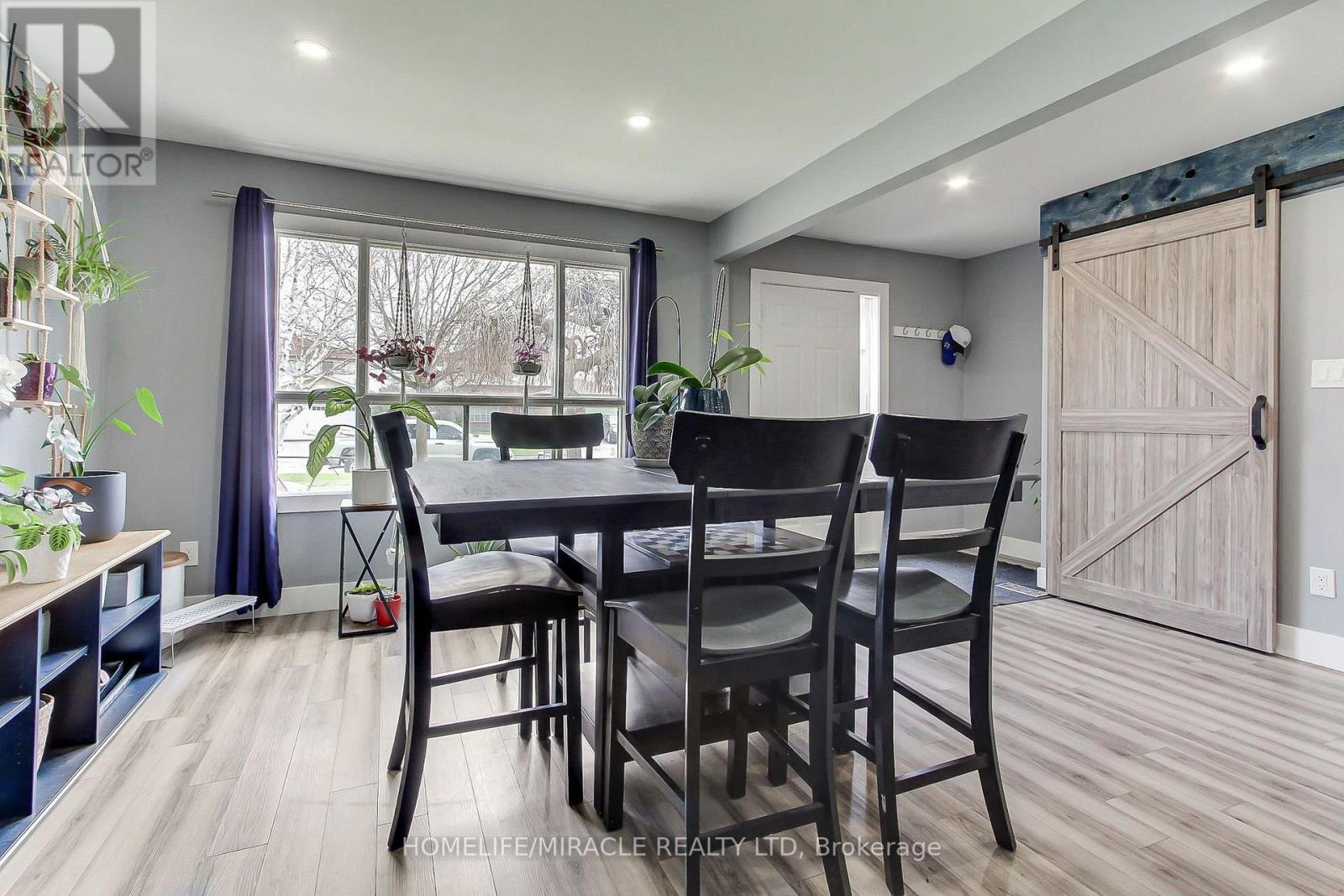30 NORTHGATE DRIVE - 9