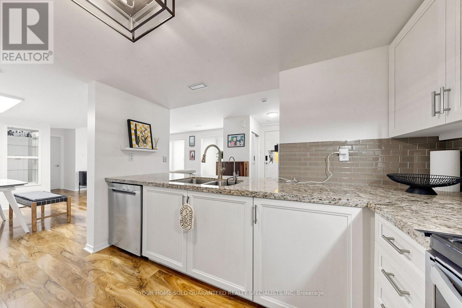 #1003 75 WELDRICK DRIVE E - 3